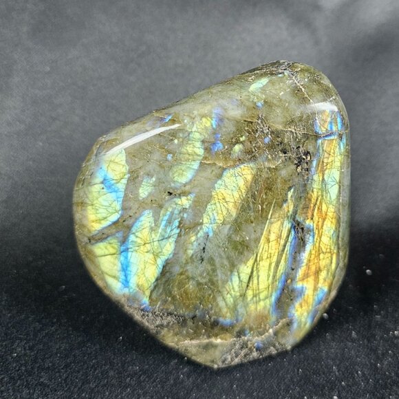 Labradorite - Picture 1 of 7
